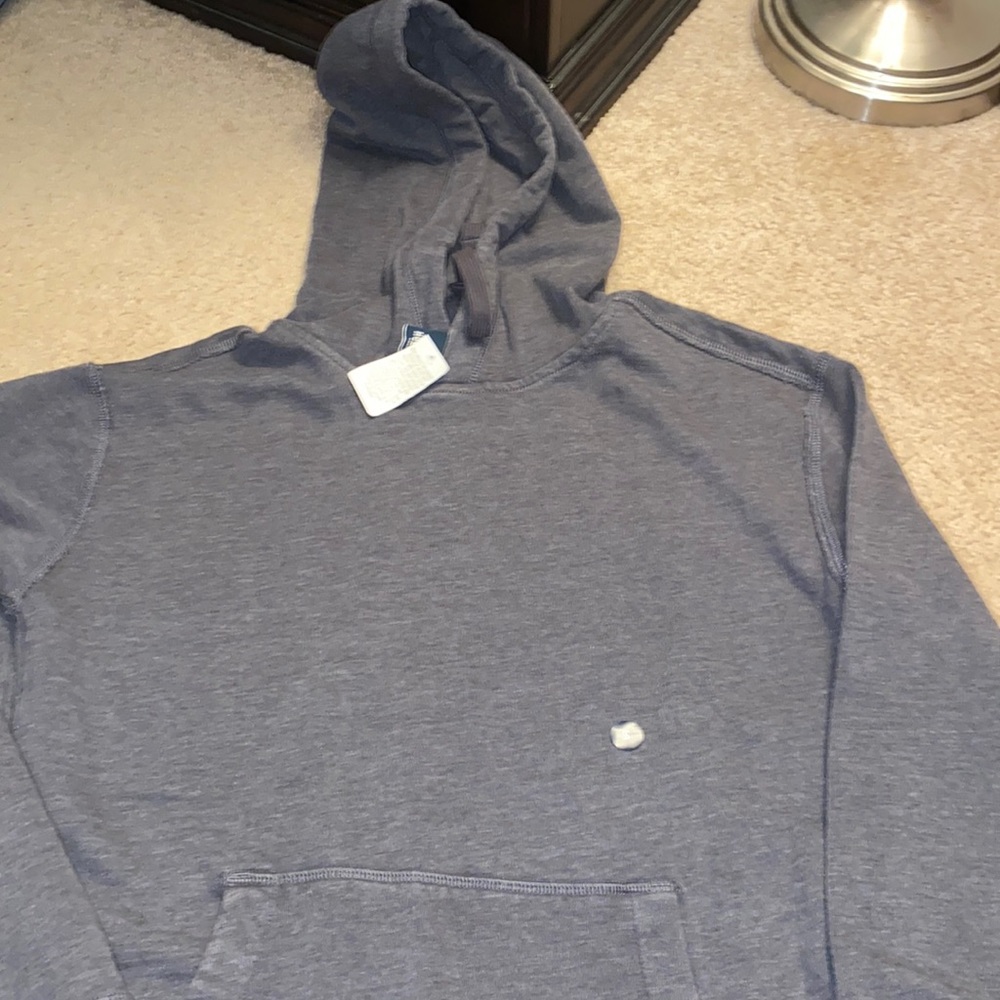 Woman’s Hollister sweat shirt